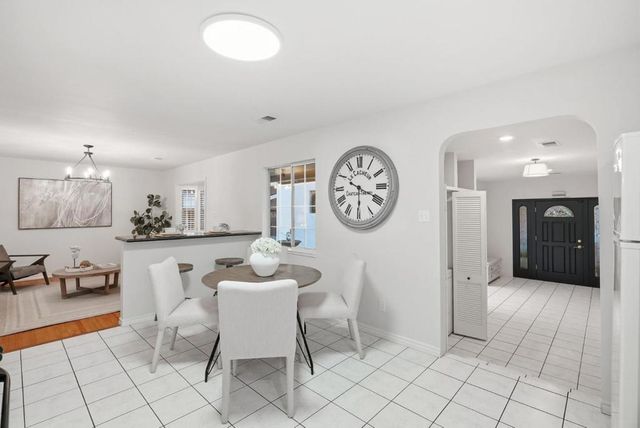 320 Angel Avenue, Sunnyvale, CA 94086