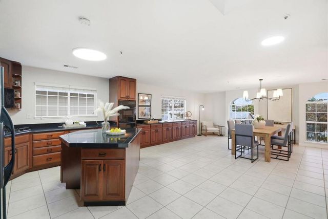 320 Angel Avenue, Sunnyvale, CA 94086