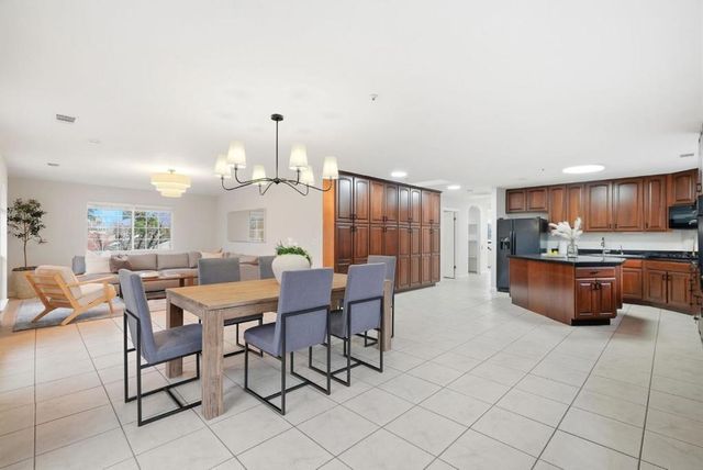 320 Angel Avenue, Sunnyvale, CA 94086