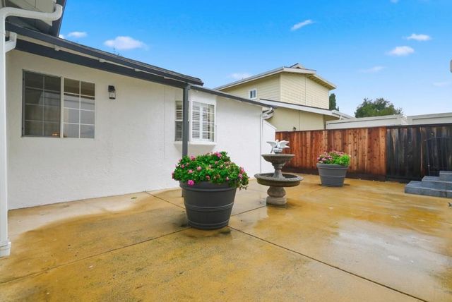 320 Angel Avenue, Sunnyvale, CA 94086