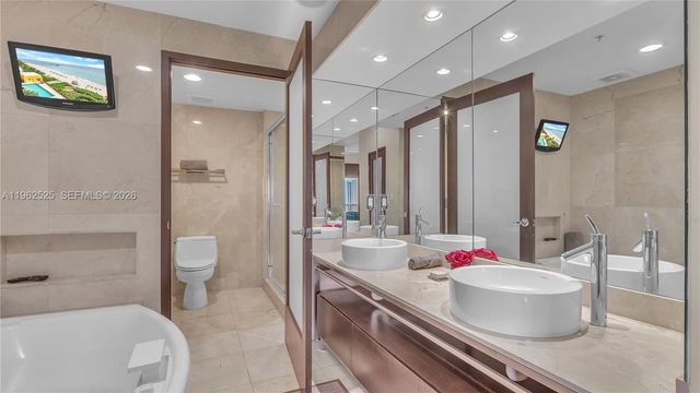 16275 Collins Ave 903, Sunny Isles Beach, FL 33160