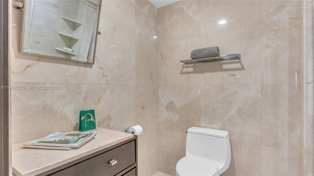 16275 Collins Ave 903, Sunny Isles Beach, FL 33160