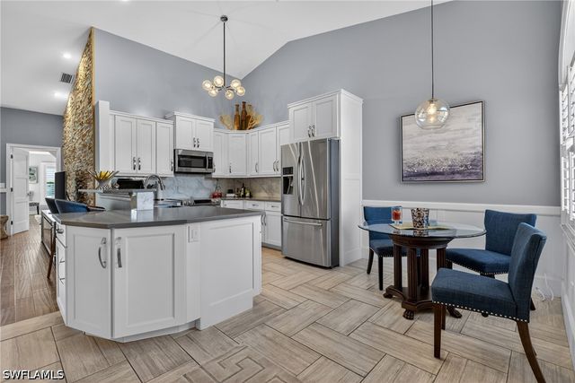 2540 Aspen Creek LN 201, Naples, FL 34119