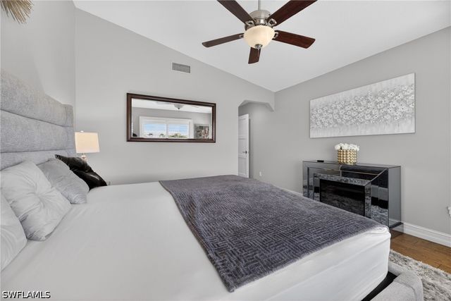 2540 Aspen Creek LN 201, Naples, FL 34119