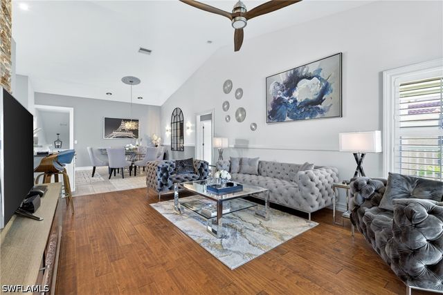 2540 Aspen Creek LN 201, Naples, FL 34119