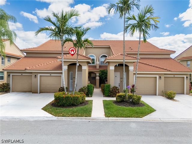 2540 Aspen Creek LN 201, Naples, FL 34119