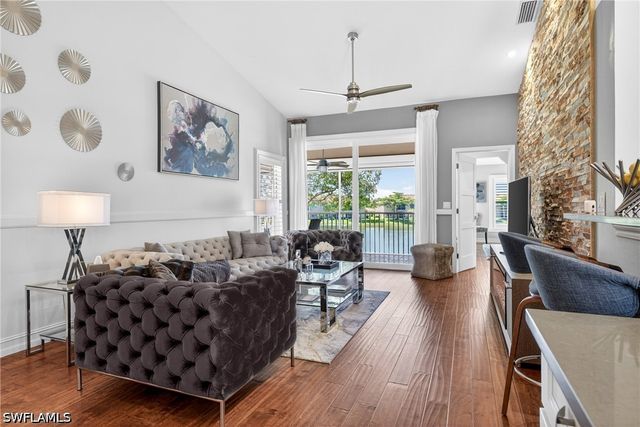 2540 Aspen Creek LN 201, Naples, FL 34119