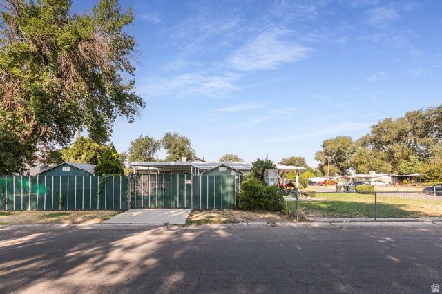 1867 W 3140 S, West Valley City, UT 84119