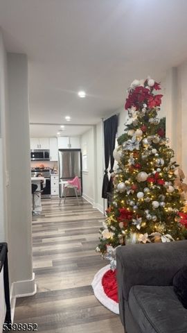 14 Cross St, Dover Town, NJ 07801