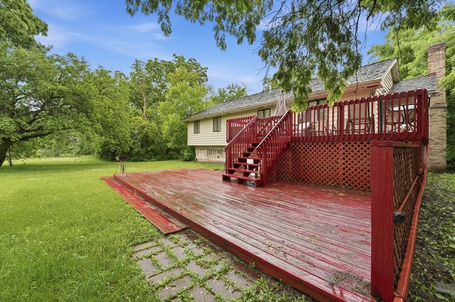 21 Sequoia Road, Hawthorn Woods, IL 60047