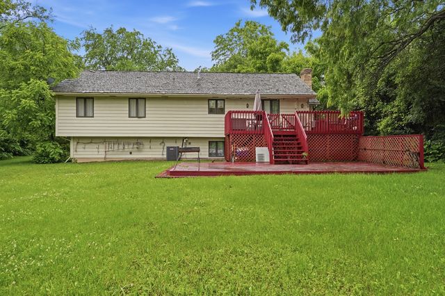 21 Sequoia Road, Hawthorn Woods, IL 60047