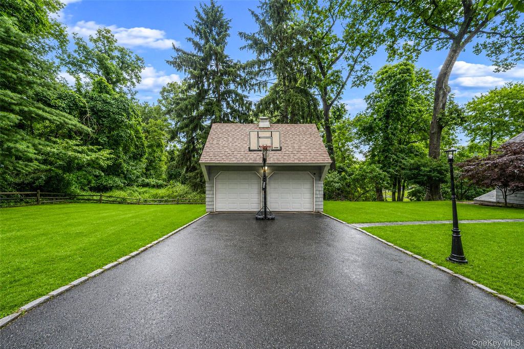 7 Dickerson Avenue, Stony Brook, NY 11790 — photo 5