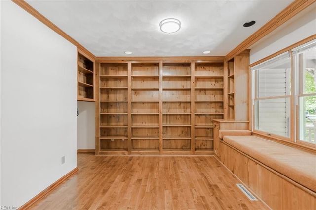 1204 Murray DR, Chesapeake, VA 23322