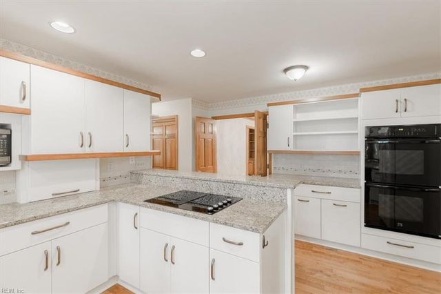 1204 Murray DR, Chesapeake, VA 23322