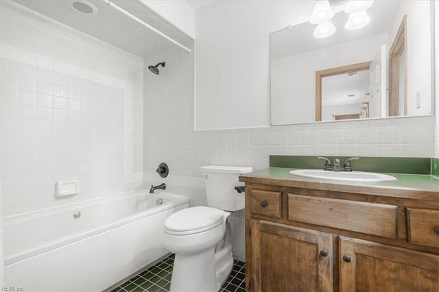 1204 Murray DR, Chesapeake, VA 23322