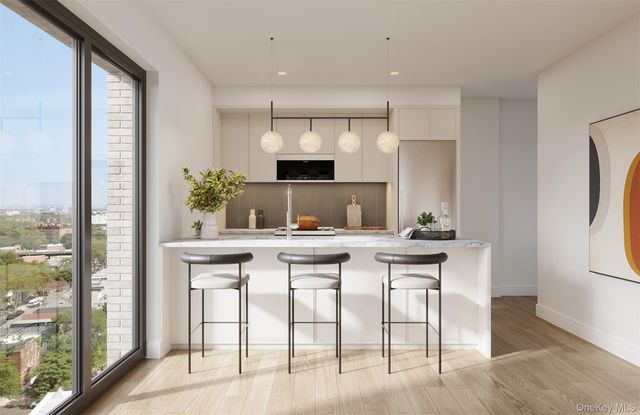 58-01 Queens Boulevard 8E, Woodside, NY 11377
