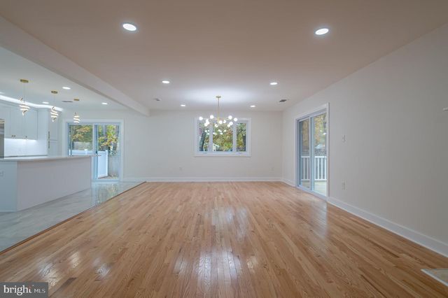 104 HOPEWELL RD, Marlton, NJ 08053