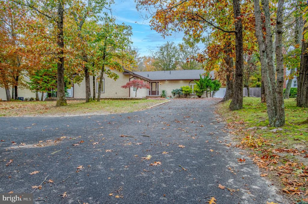 104 HOPEWELL RD, Marlton, NJ 08053