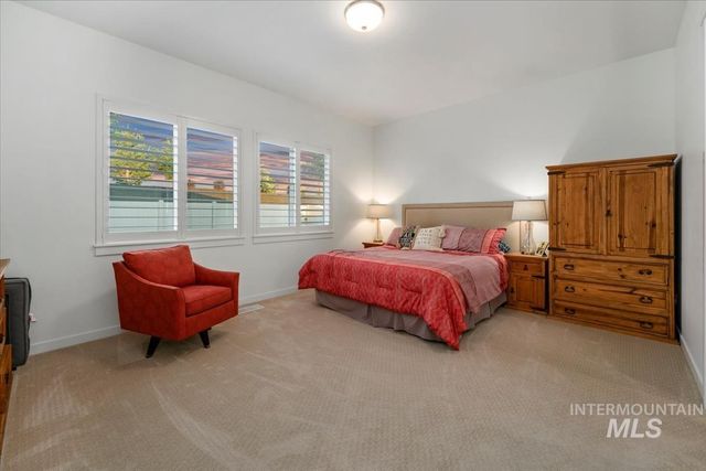 1368 N Leatherwood Ave, Star, ID 83669