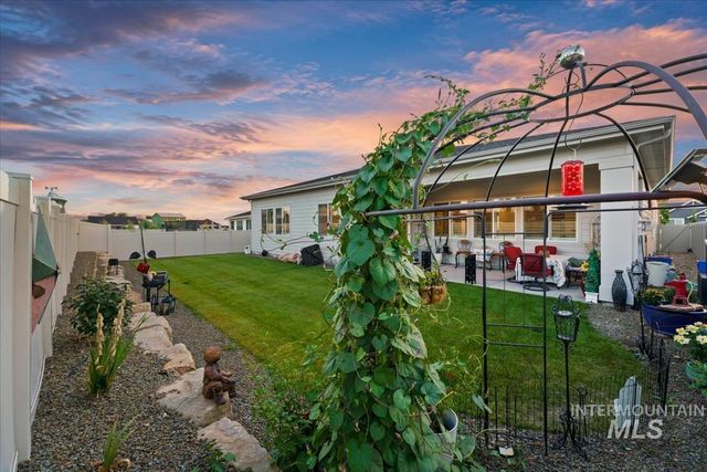 1368 N Leatherwood Ave, Star, ID 83669