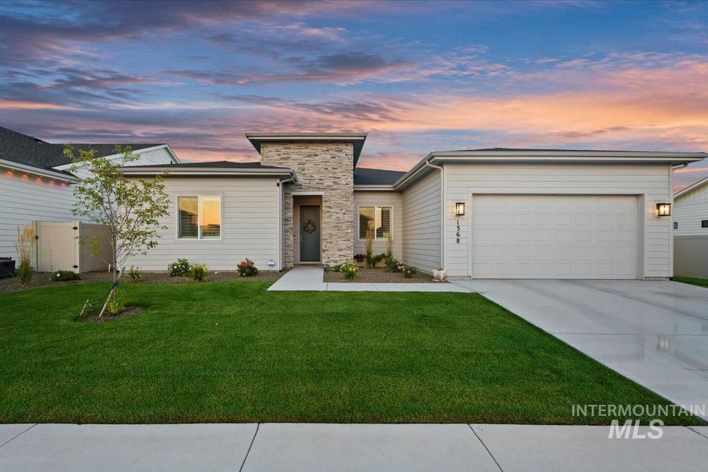 1368 N Leatherwood Ave, Star, ID 83669