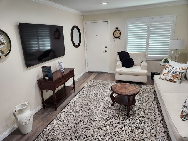 2697 W Parkside Lane, Anaheim, CA 92801