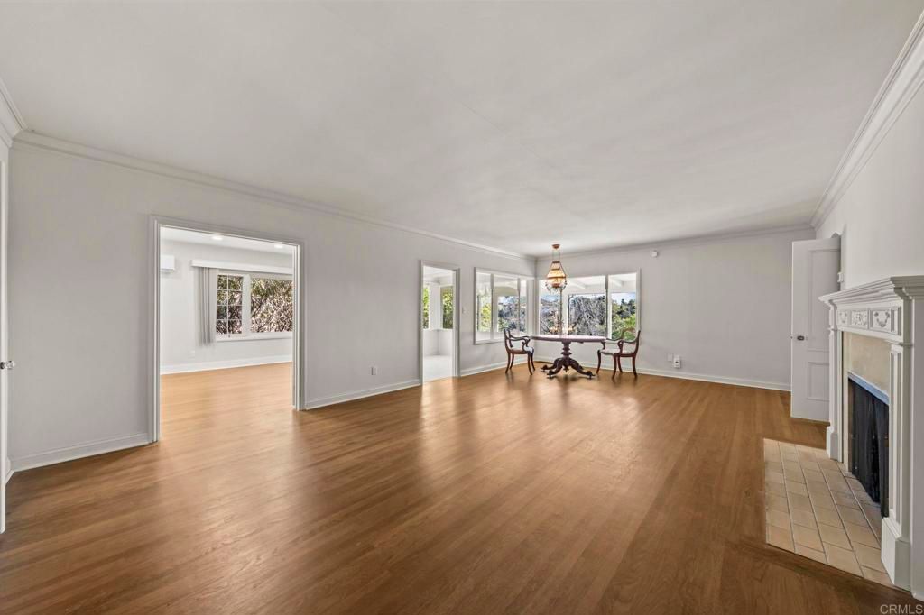 Image 8 of property listing at 4811 E Alder Drive, San Diego, CA 92116