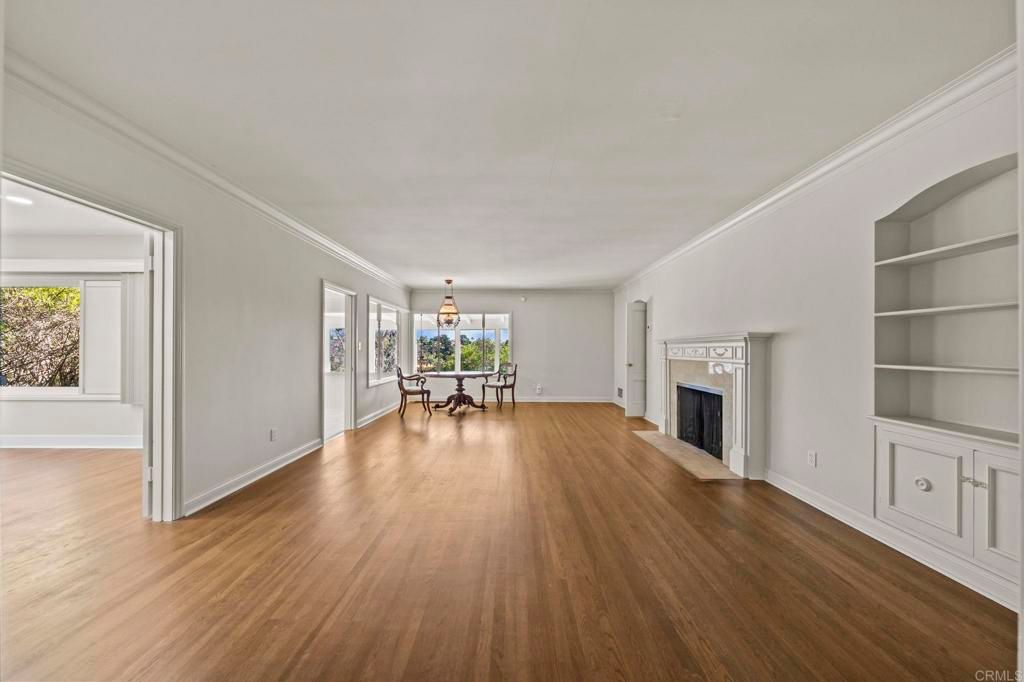 Image 9 of property listing at 4811 E Alder Drive, San Diego, CA 92116