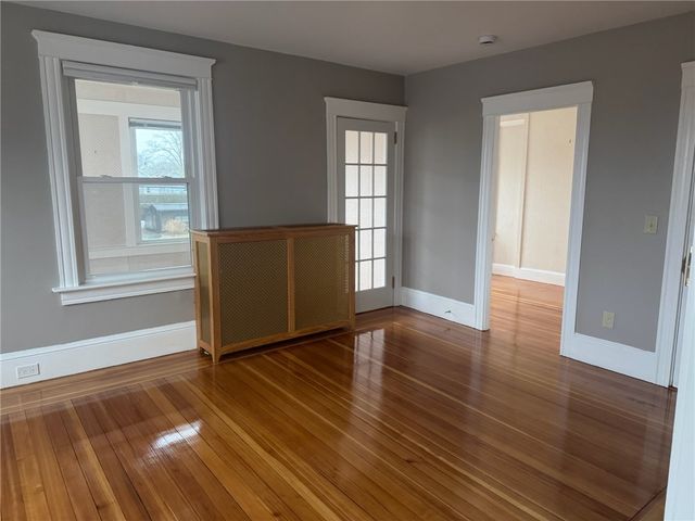 15 Freeborn Street 2, Newport, RI 02840