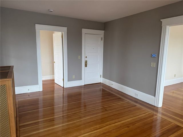 15 Freeborn Street 2, Newport, RI 02840