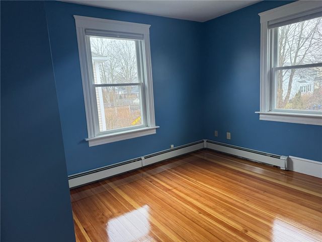 15 Freeborn Street 2, Newport, RI 02840