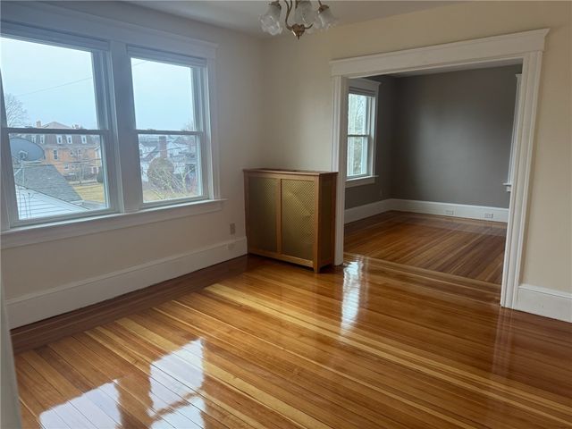 15 Freeborn Street 2, Newport, RI 02840