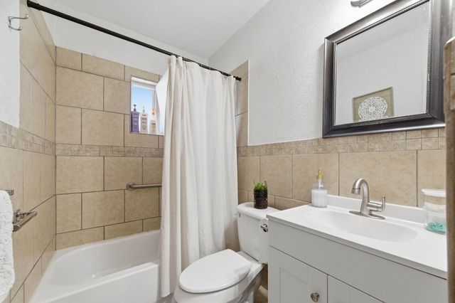 622 N Edwards Ave, Wichita, KS 67203