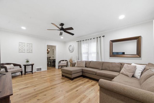 622 N Edwards Ave, Wichita, KS 67203