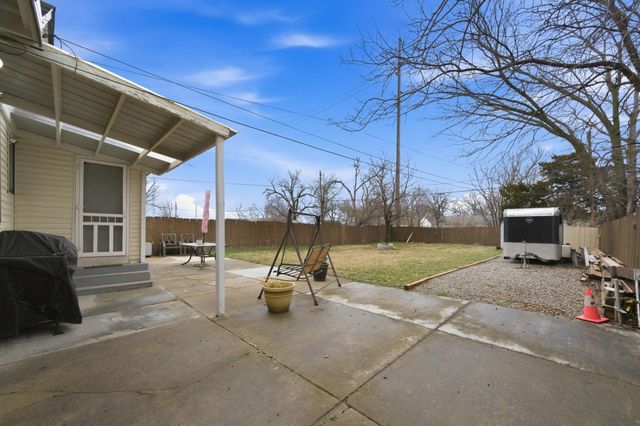 622 N Edwards Ave, Wichita, KS 67203