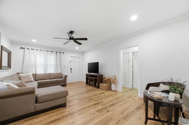 622 N Edwards Ave, Wichita, KS 67203