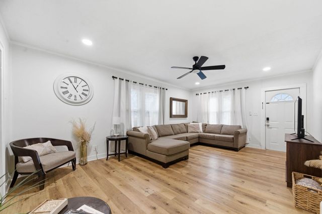 622 N Edwards Ave, Wichita, KS 67203