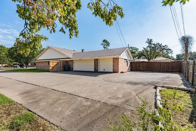 1814 Sandra Drive, Sherman, TX 75092