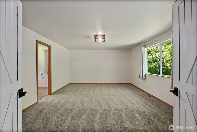 8816 324th St E, Eatonville, WA 98328