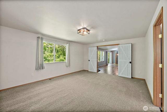 8816 324th St E, Eatonville, WA 98328