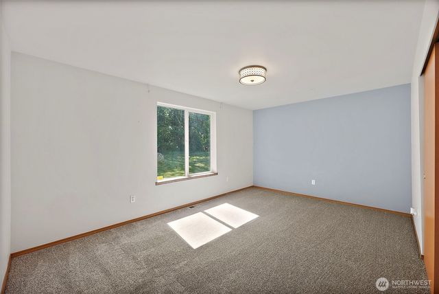 8816 324th St E, Eatonville, WA 98328