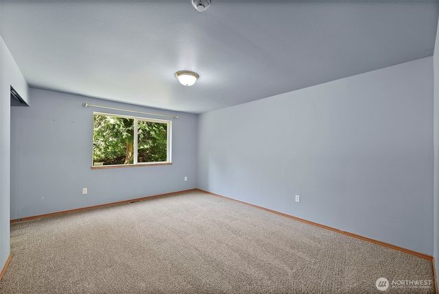 8816 324th St E, Eatonville, WA 98328