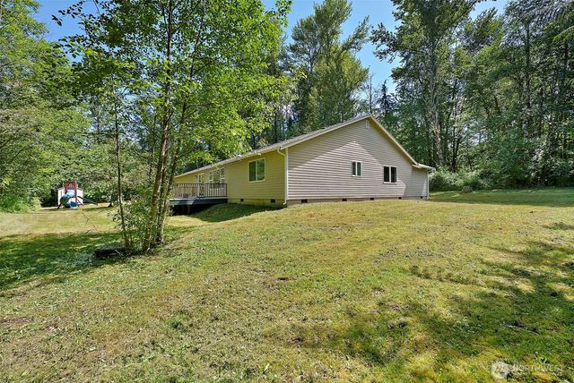 8816 324th St E, Eatonville, WA 98328
