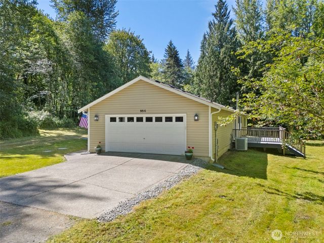 8816 324th St E, Eatonville, WA 98328