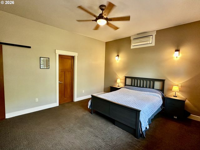 1196 SOUTHRIDGE Way, Roseburg, OR 97470