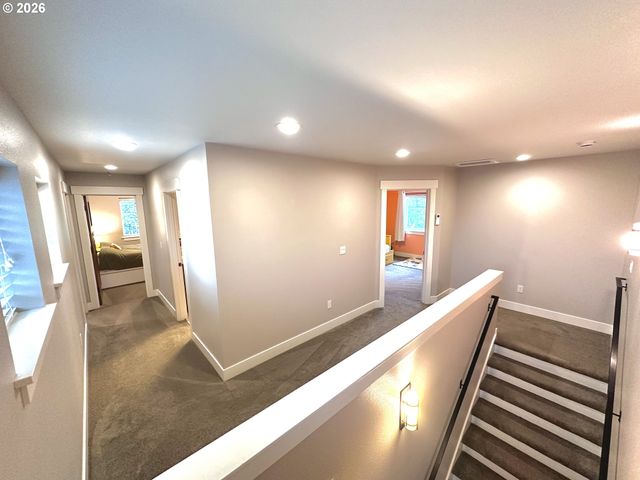 1196 SOUTHRIDGE Way, Roseburg, OR 97470