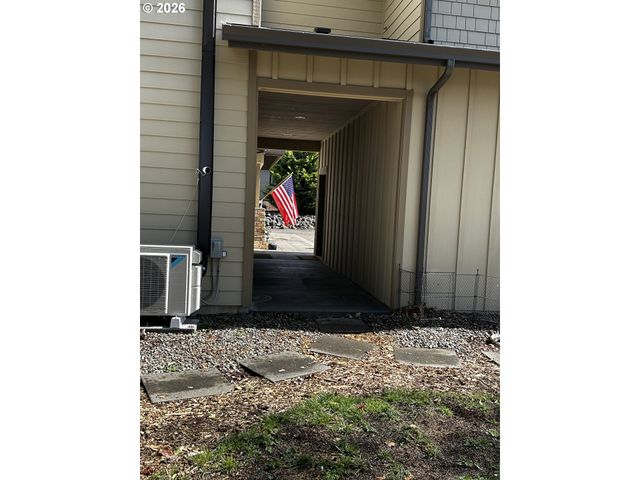 1196 SOUTHRIDGE Way, Roseburg, OR 97470