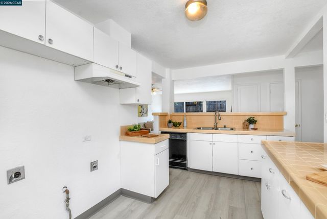 52 E Madill St, Antioch, CA 94509