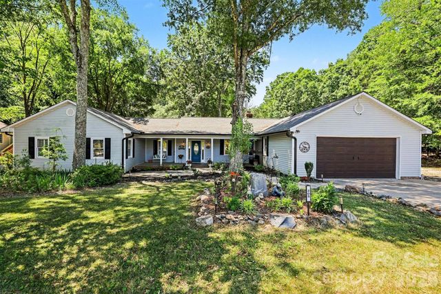 205 Dornoch Drive, Weddington, NC 28104