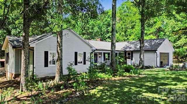 205 Dornoch Drive, Weddington, NC 28104